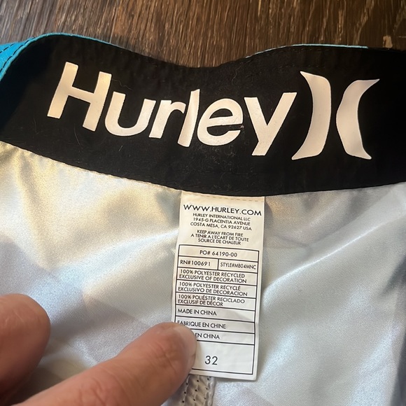 Hurley Shorts - Picture 2 of 2